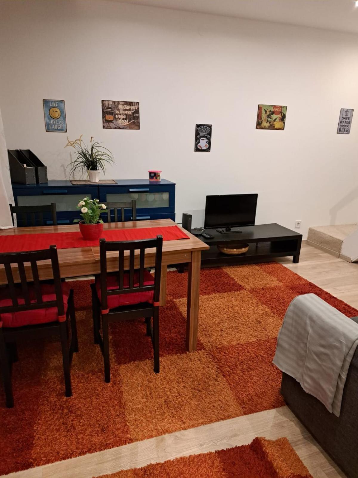 Sera'S Place In My Lovely Budapest Esterno foto
